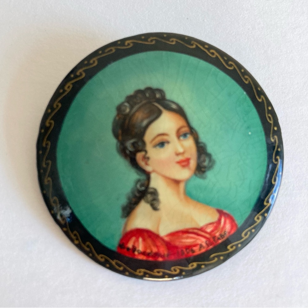 Russian Lacquer Pin Brooch Vintage Lot Ladies Royal Bright Colors Hat Signed View 2